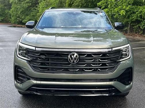2025 Volkswagen Atlas Cross Sport 2.0T SEL R-Line Black