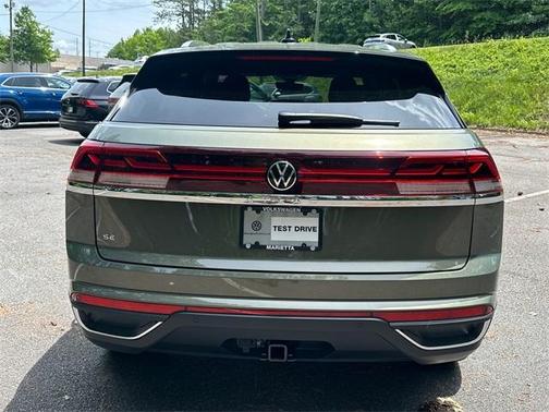 2025 Volkswagen Atlas Cross Sport 2.0T SE w/Technology