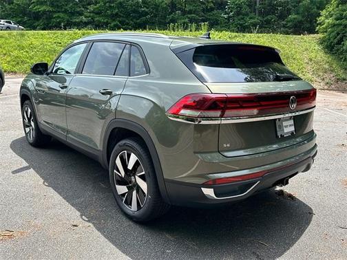 2025 Volkswagen Atlas Cross Sport 2.0T SE w/Technology