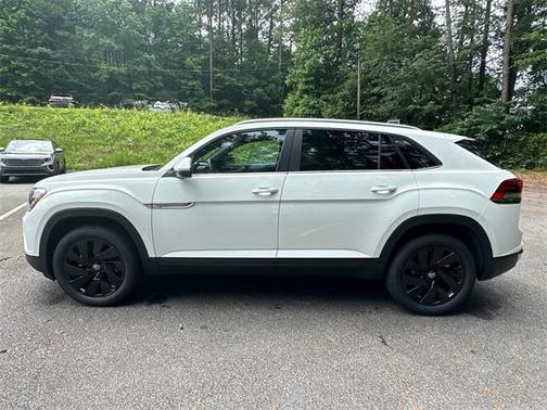2025 Volkswagen Atlas Cross Sport 2.0T SE w/Technology