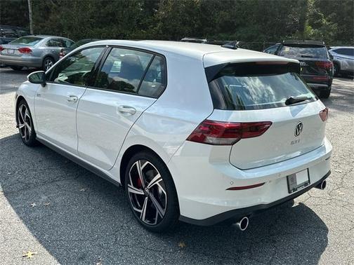 2025 Volkswagen Golf GTI 2.0T SE