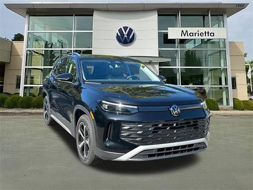 2025 Volkswagen Tiguan 2.0T SE