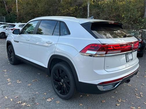 2026 Volkswagen Atlas Cross Sport 2.0T SE