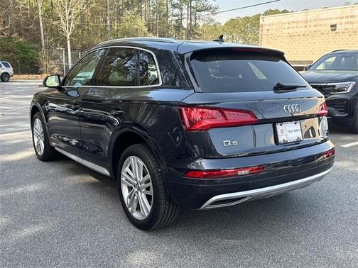 2018 Audi Q5 2.0T Premium Plus