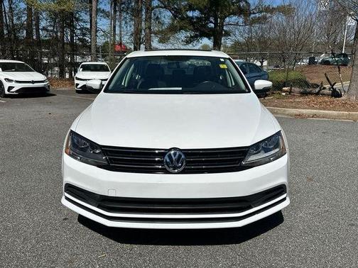 Pure White 2018 Volkswagen Jetta 1.4T SE