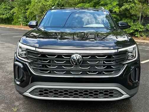 2025 Volkswagen Atlas Cross Sport 2.0T SE