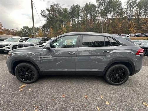 2026 Volkswagen Atlas Cross Sport 2.0T SE w/Technology