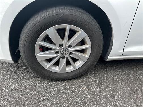 2017 Volkswagen Golf TSI S 4-Door