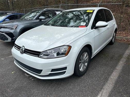 2017 Volkswagen Golf TSI S 4-Door