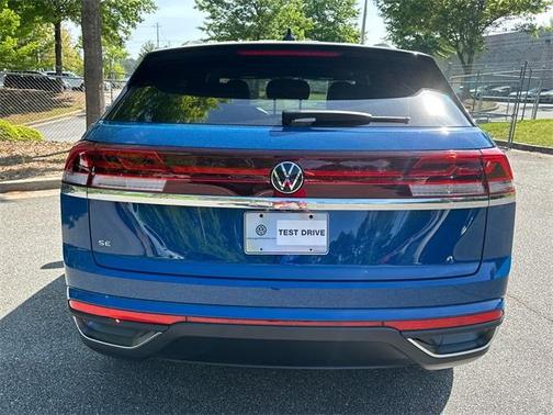 2025 Volkswagen Atlas Cross Sport 2.0T SE
