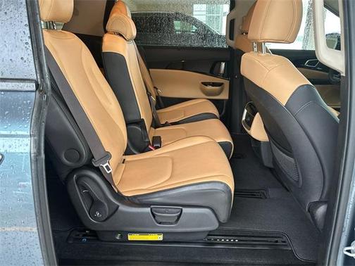 2022 Kia Carnival EX