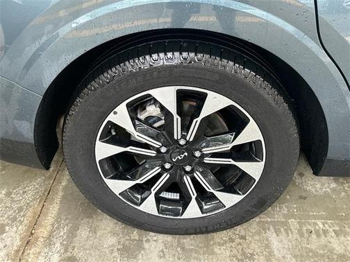 2022 Kia Carnival EX