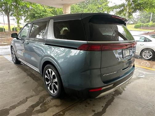 2022 Kia Carnival EX