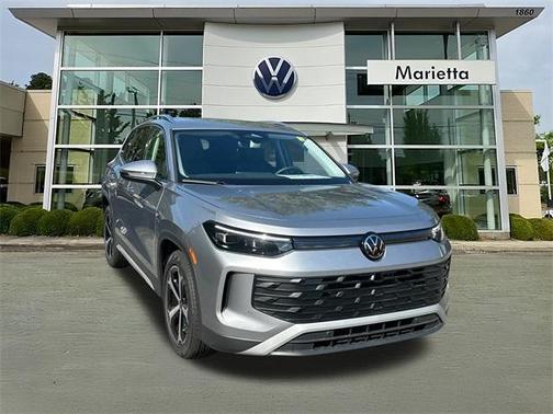 2025 Volkswagen Tiguan 2.0T SE