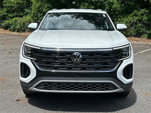 2025 Volkswagen Atlas Cross Sport 2.0T SE
