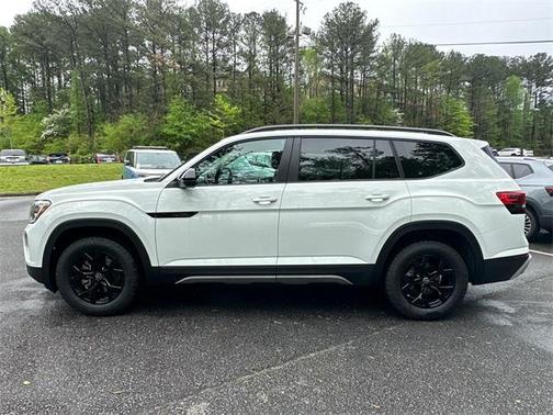2025 Volkswagen Atlas 2.0T Peak Edition