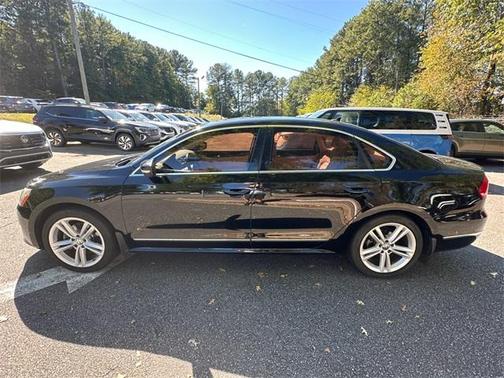 2015 Volkswagen Passat Auto SEL Premium
