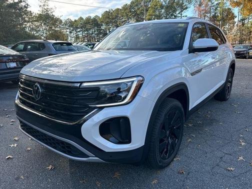 Opal White Pearl 2026 Volkswagen Atlas Cross Sport 2.0T SE W/TECHNOLOGY