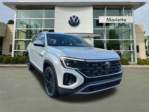 2026 Volkswagen Atlas Cross Sport 2.0T SE w/Technology