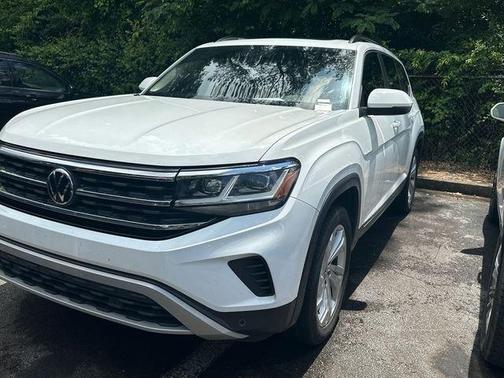 Pure White 2021 Volkswagen Atlas 3.6 V6 SE w/ Technology