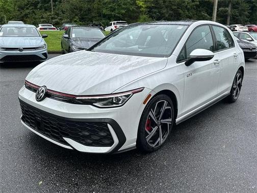 2025 Volkswagen Golf GTI 2.0T SE