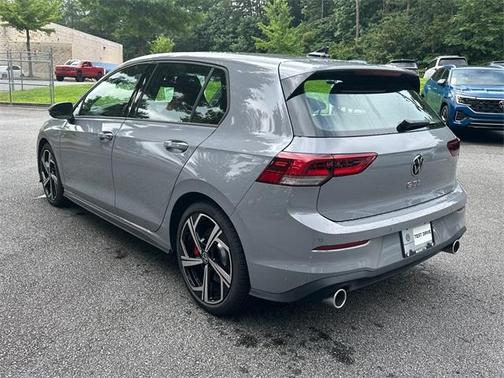 2025 Volkswagen Golf GTI 2.0T SE