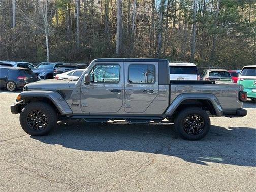2023 Jeep Gladiator Sport