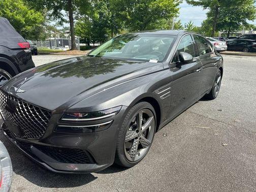 Makalu Gray 2023 Genesis G80 3.5T