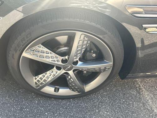Makalu Gray 2023 Genesis G80 3.5T