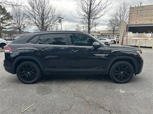 2022 Volkswagen Atlas Cross Sport 2.0T SE w/Technology