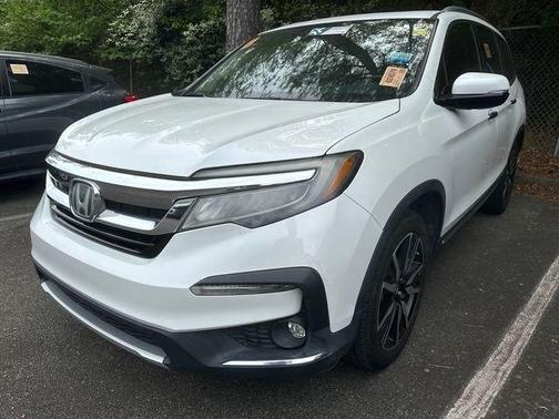 White 2021 Honda Pilot Touring 7-Passenger