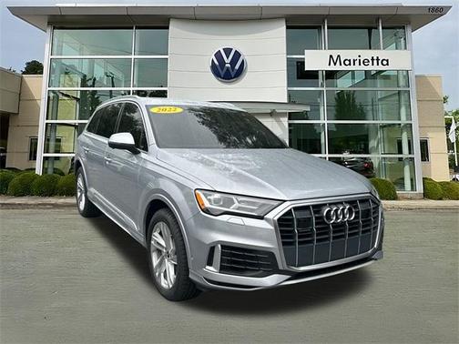 2022 Audi Q7 55 Premium Plus