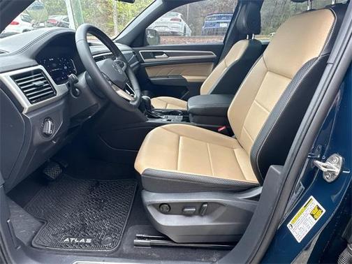2022 Volkswagen Atlas Cross Sport 3.6L V6 SE w/Technology