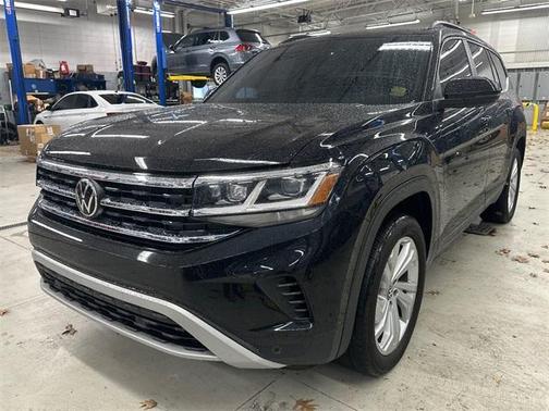 2023 Volkswagen Atlas 3.6L SE w/Technology