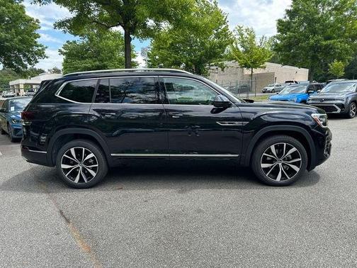 Black 2026 Volkswagen Atlas 2.0T SEL Premium R-Line