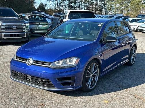 2017 Volkswagen Golf R 4-Door