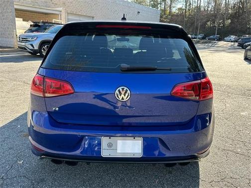 2017 Volkswagen Golf R 4-Door