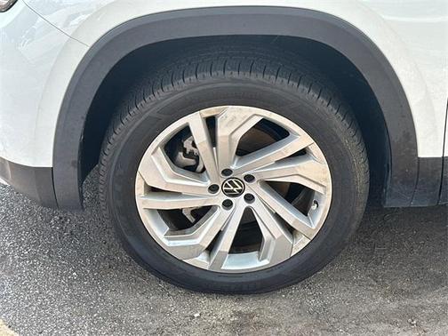 2022 Volkswagen Atlas 3.6L SE w/Technology