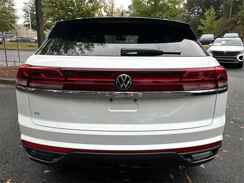 2026 Volkswagen Atlas Cross Sport 2.0T SE