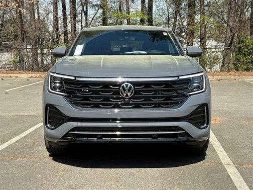2025 Volkswagen Atlas Cross Sport 2.0T SEL Premium R-Line