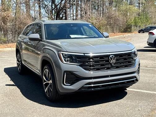 2025 Volkswagen Atlas Cross Sport 2.0T SEL Premium R-Line