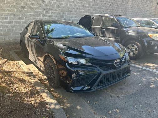 Midnight Black Metallic 2024 Toyota Camry SE
