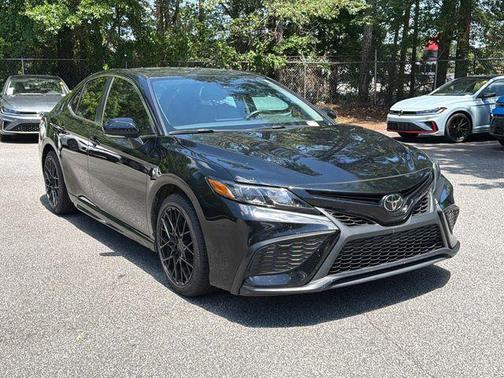 Midnight Black Metallic 2024 Toyota Camry SE
