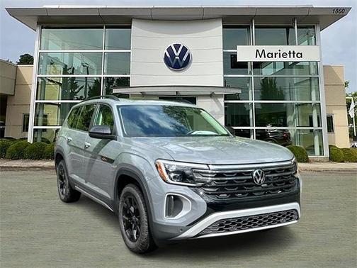 2025 Volkswagen Atlas 2.0T Peak Edition