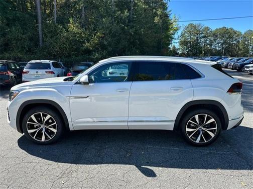 2026 Volkswagen Atlas Cross Sport 2.0T SEL Premium R-Line