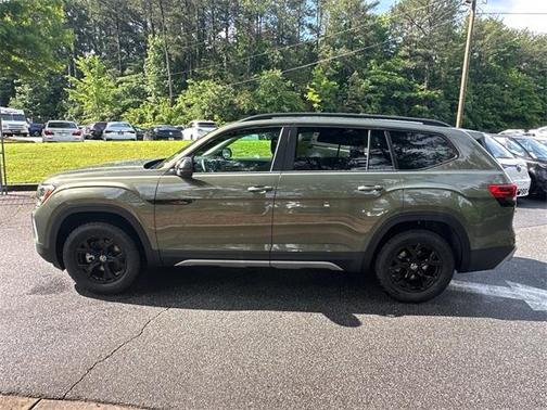 2025 Volkswagen Atlas 2.0T Peak Edition