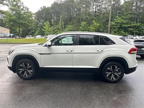2025 Volkswagen Atlas Cross Sport 2.0T SE