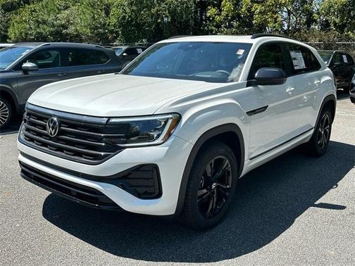 2025 Volkswagen Atlas Cross Sport 2.0T SEL R-Line Black