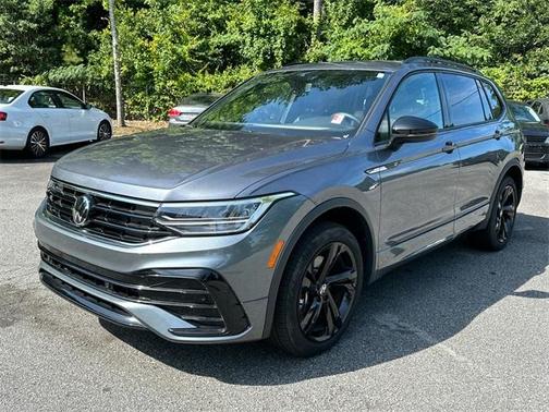2024 Volkswagen Tiguan 2.0T SE R-Line Black