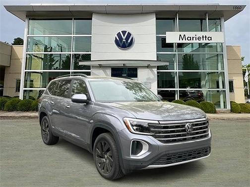 2025 Volkswagen Atlas 2.0T SE w/Technology
